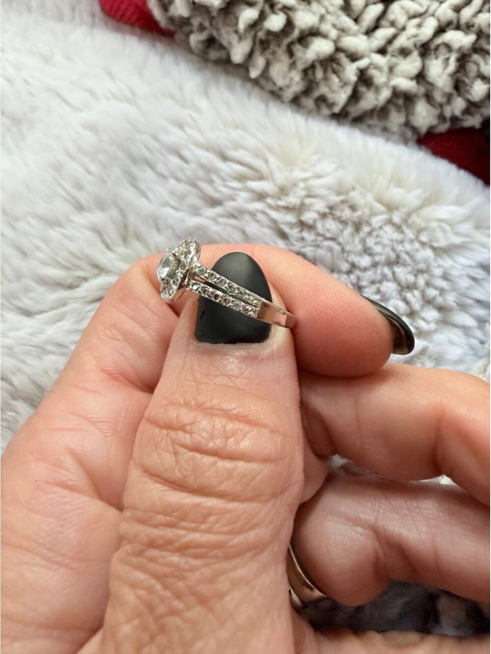 Fragrant Jewels Silver Halo Split Shank Ring Size 5 Clear Round Stone - Picture 3 of 5